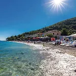 1 Bedroom Stunning In Mošćenička Draga