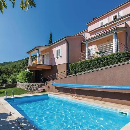 1 Bedroom Beautiful In