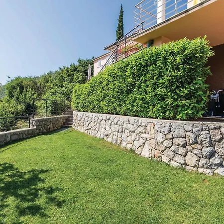 Apartment 1 Bedroom Beautiful In Moscenicka Draga