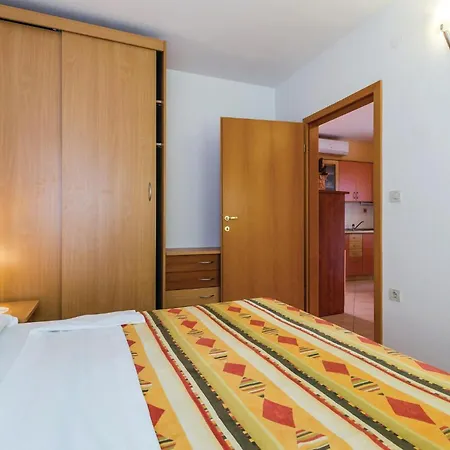 1 Bedroom Beautiful In *