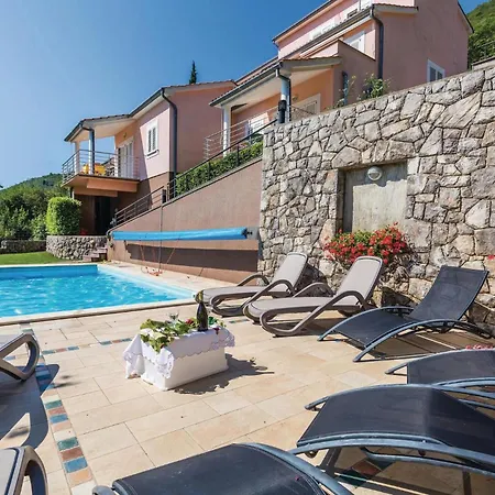 1 Bedroom Beautiful In * Mošćenička Draga