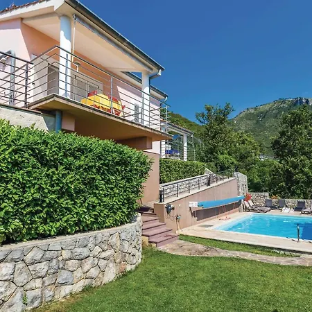 1 Bedroom Beautiful In *
